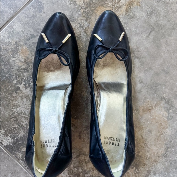 Stuart Weitzman EUC Black Soft Leather Heels with Bow Detail, Size 10.5 - Picture 5 of 8